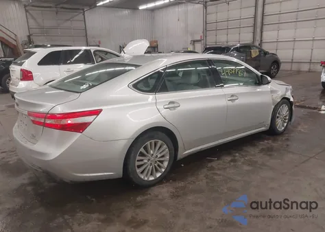 2014 Toyota Avalon Hybrid Limited z USA, uszkodzony, nr VIN 4T1BD1EB7EU023493